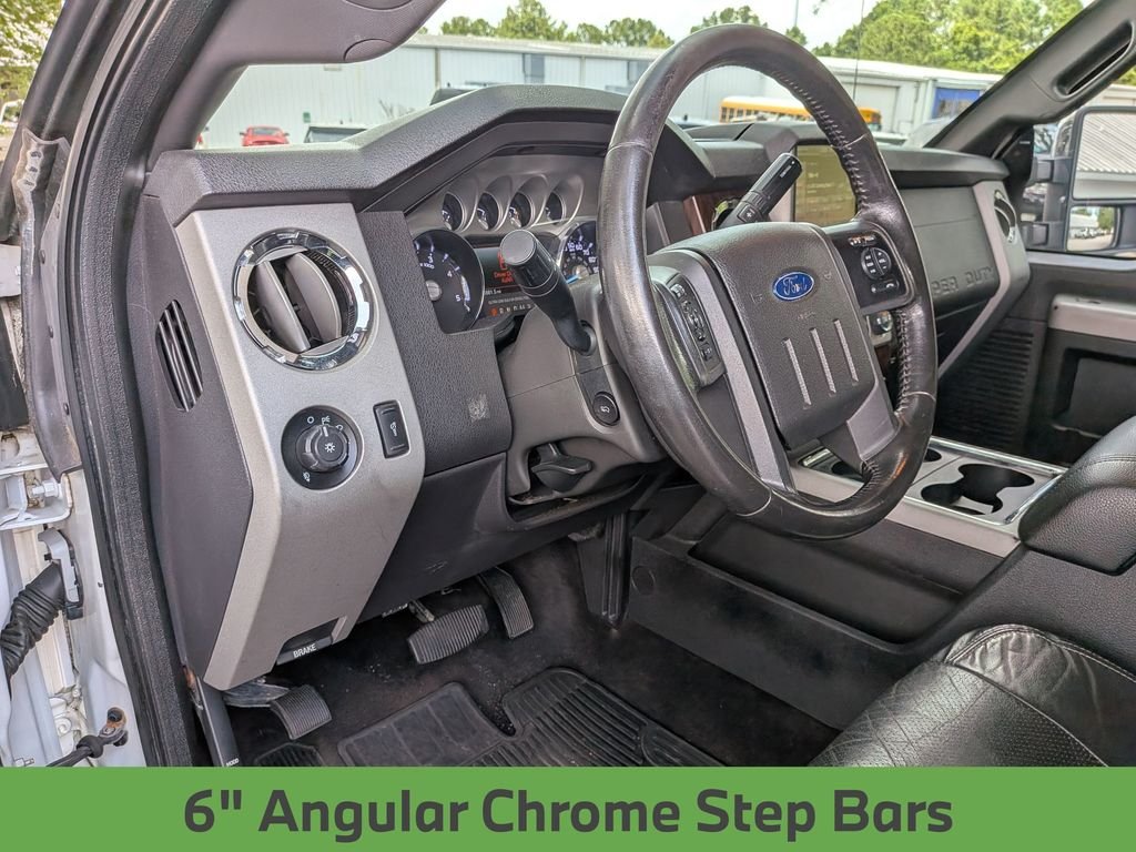 Used 2014 Oxford White Ford Lariat image 31