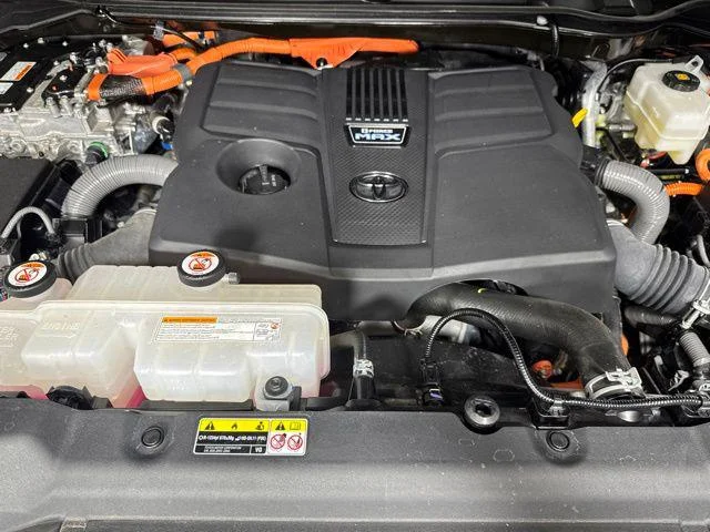 Certified Used 2023 MAGNETIC GRAY MET. Toyota  image 9