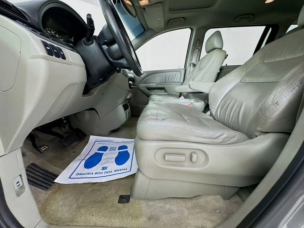 Used 2007 Nimbus Gray Metallic Honda Touring image 23