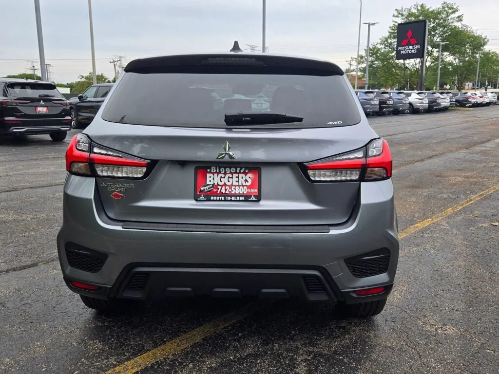 New 2027 Gray Mitsubishi 2.0 ES AWC image 11