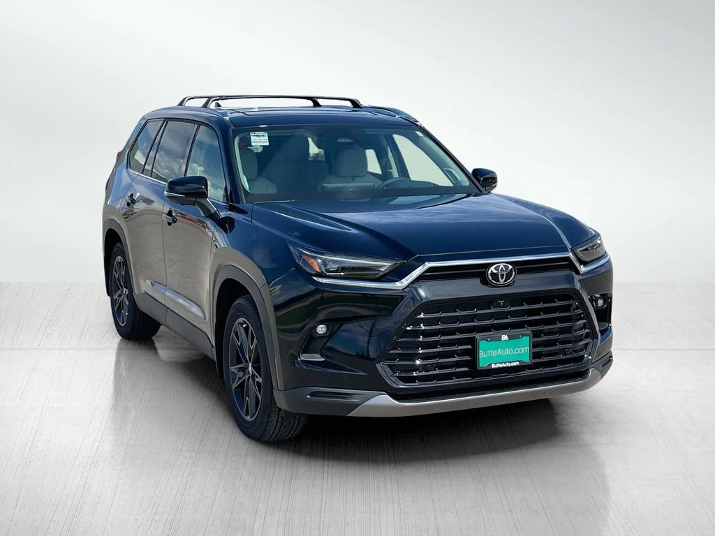 New 2026 Midnight Black Metallic Toyota Platinum image 3