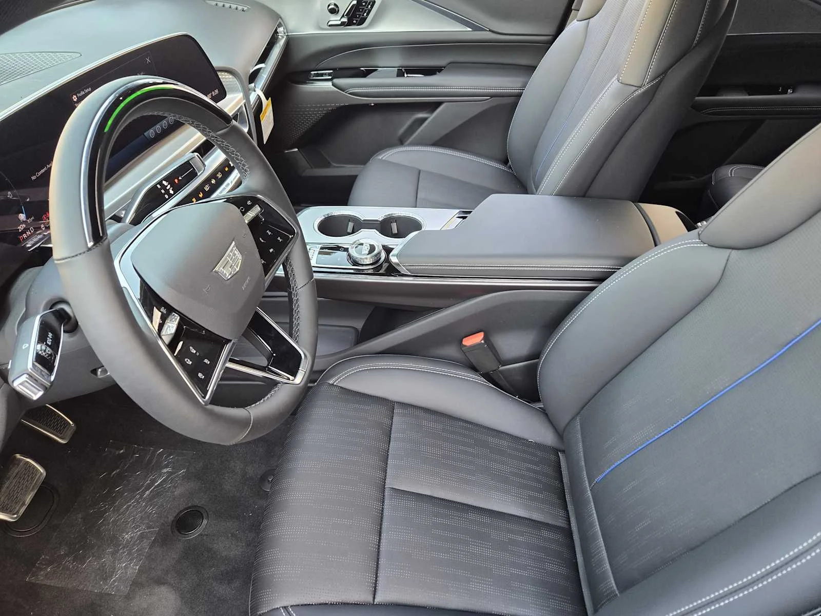 2027 Cadillac LYRIQ Luxury - Photo 8