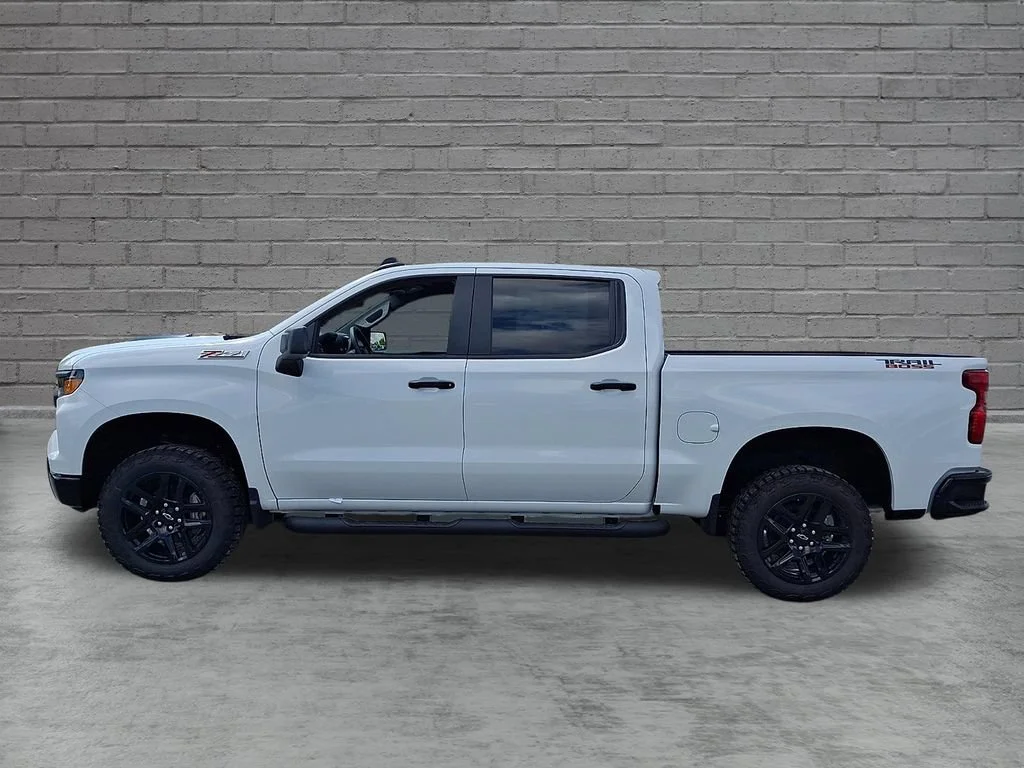 New 2026 Summit White Chevrolet Custom Trail Boss image 5