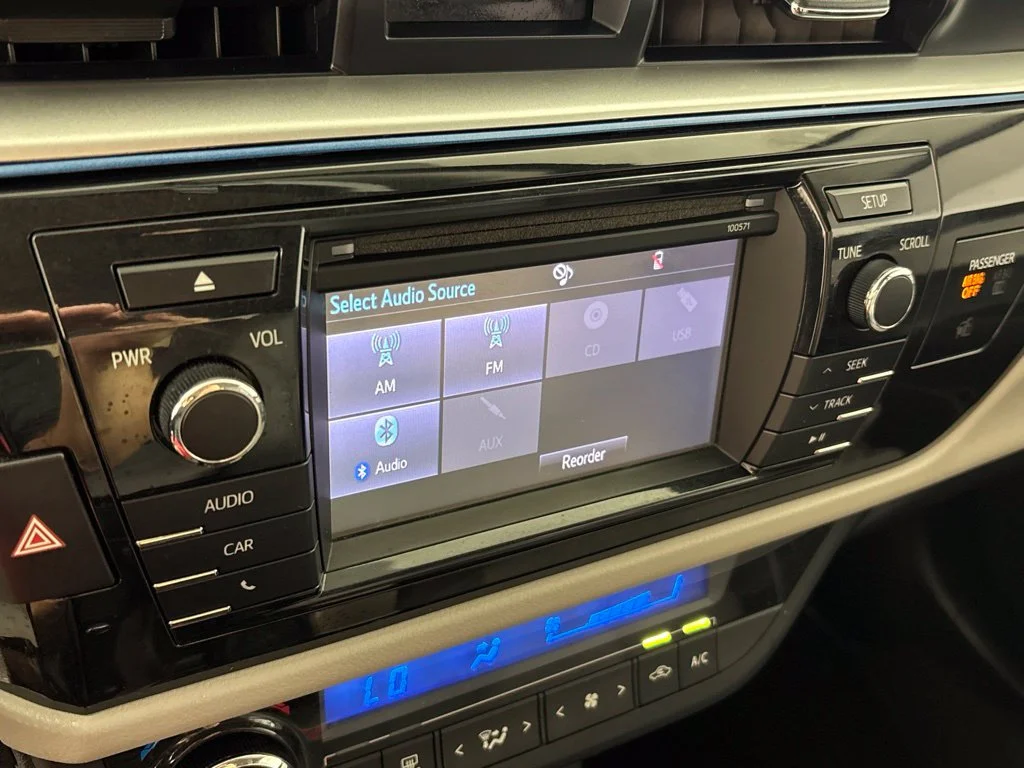 Used 2016 Gray Toyota LE image 28