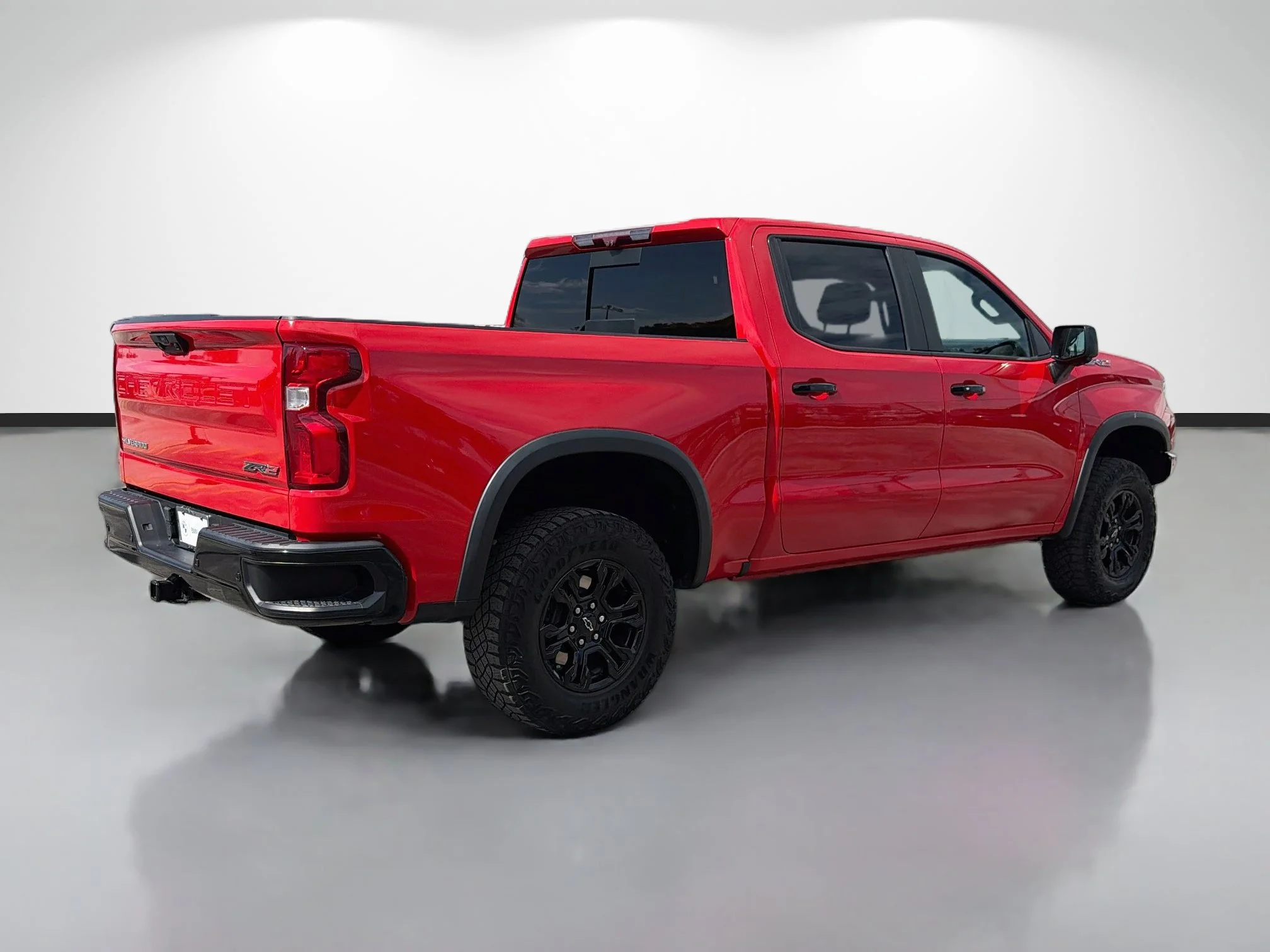 Used 2023 Red Hot Chevrolet ZR2 image 3