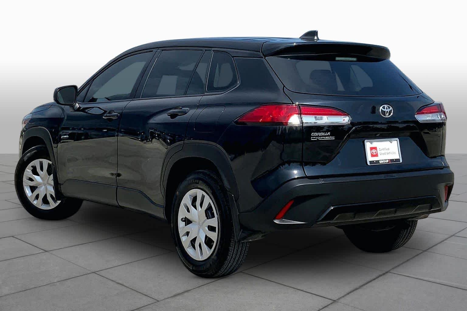 Used 2025 Jet Black Toyota L image 12