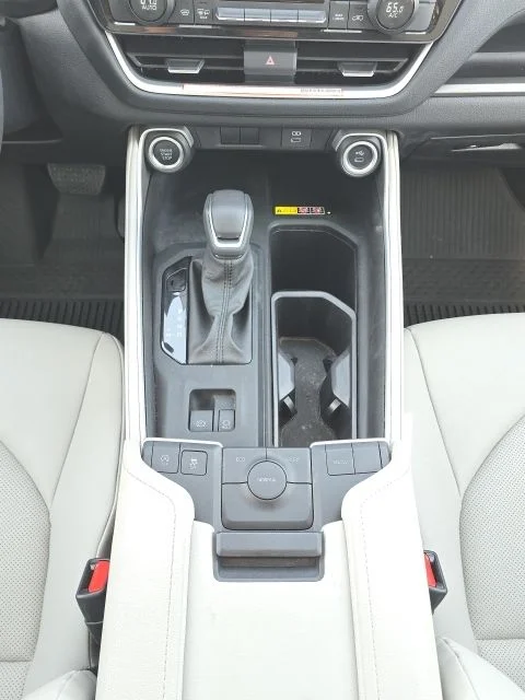 Used 2025 Red Toyota XLE image 39