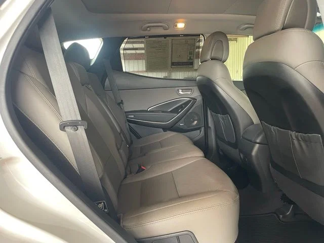 Used 2018 White Hyundai 2.4 Base image 24