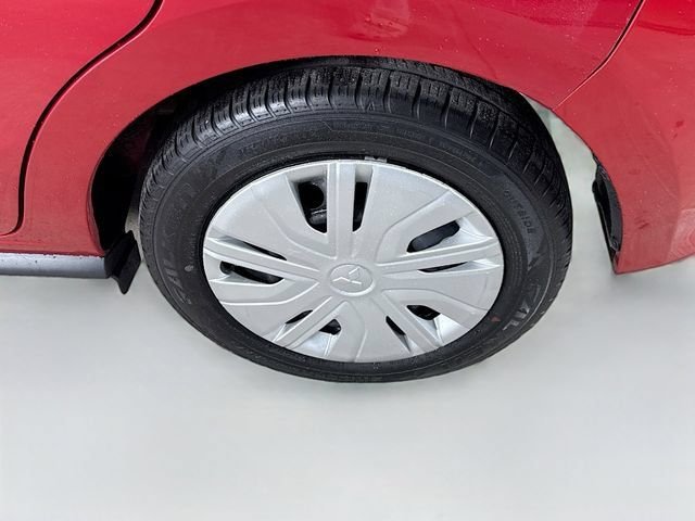 Used 2022 Red Mitsubishi ES image 32
