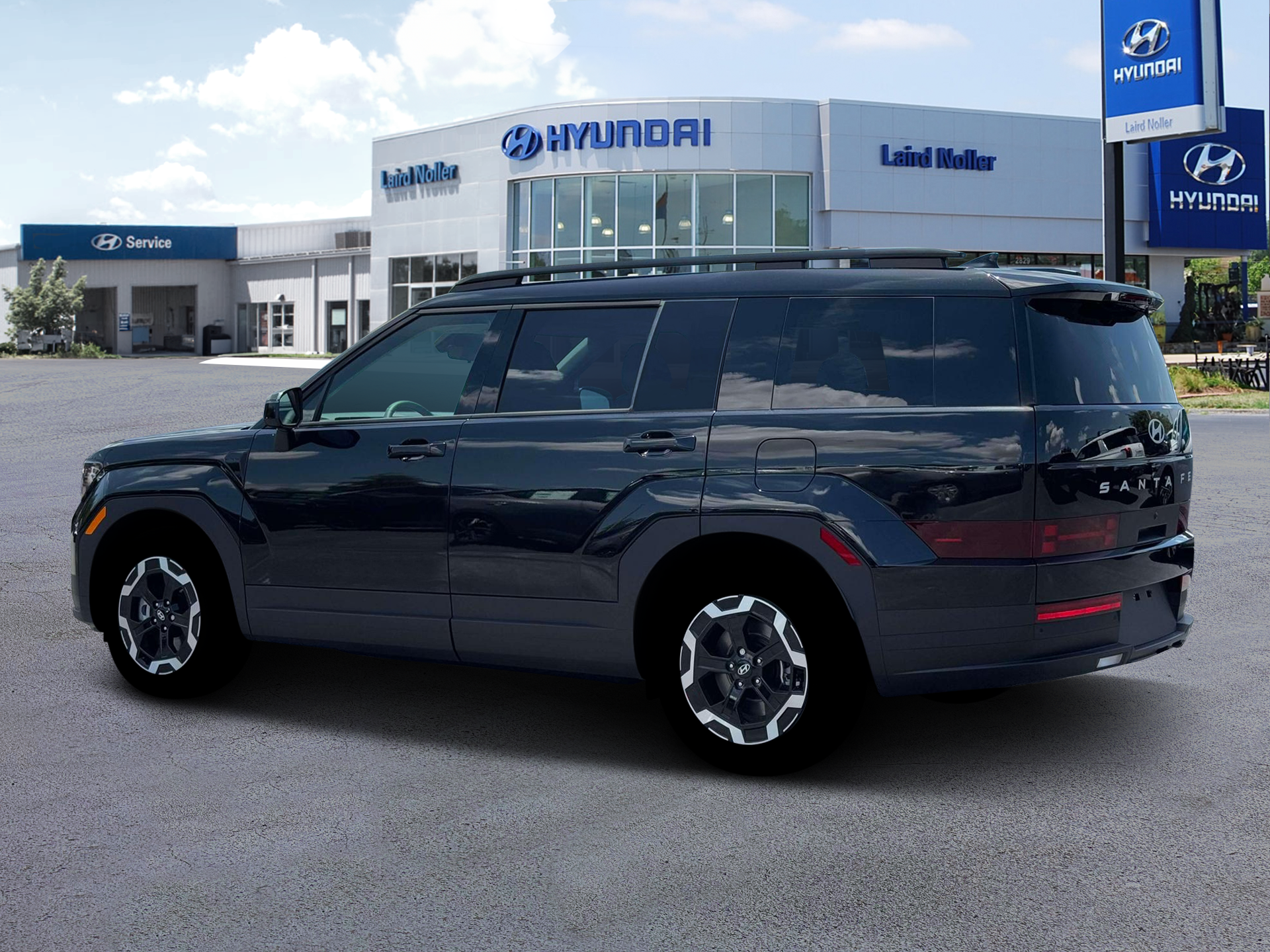 View vehicle photo 4