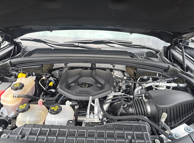 Used 2022 Black Jeep 4xe image 4