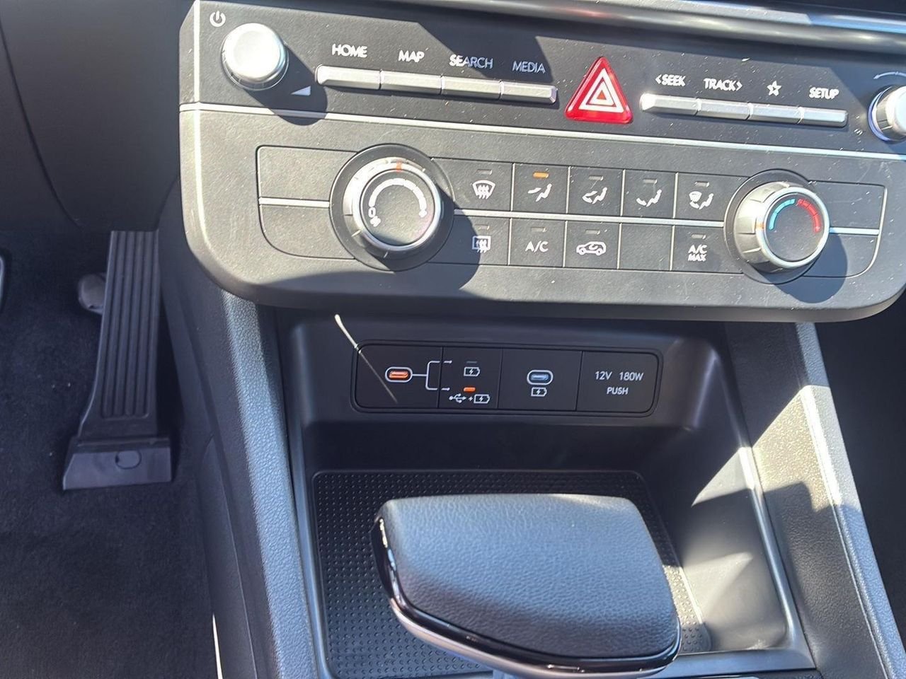 New 2026 Shimmering Silver Hyundai SE AWD image 37