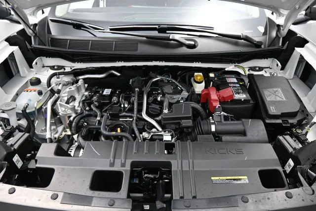 New 2026 Aspen White TriCoat Nissan SR image 30
