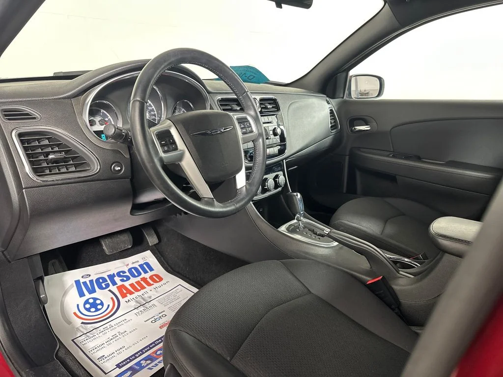 Used 2013 Red Chrysler Touring image 17