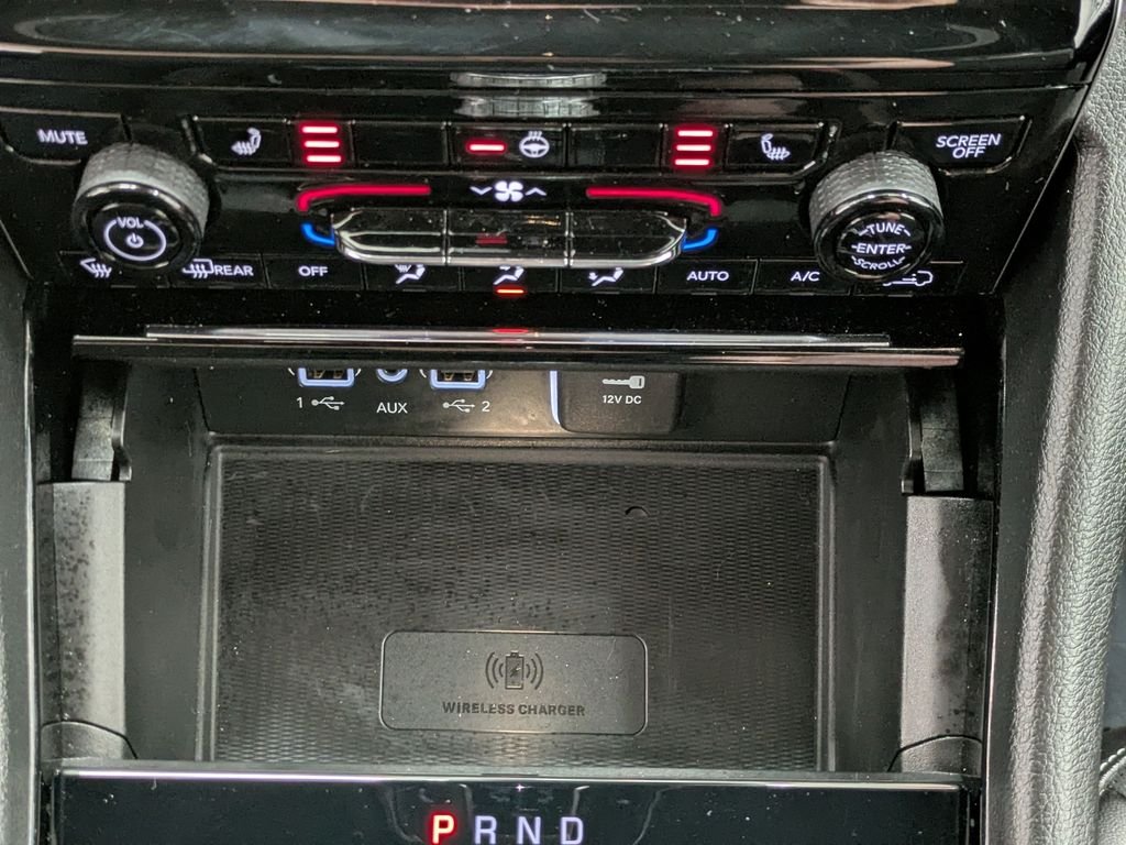 Used 2023 Black Jeep Altitude image 8