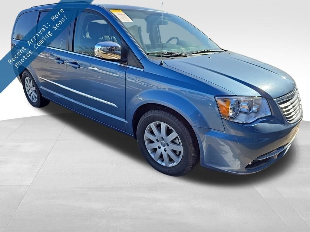 2012 Chrysler Town & Country Touring-L