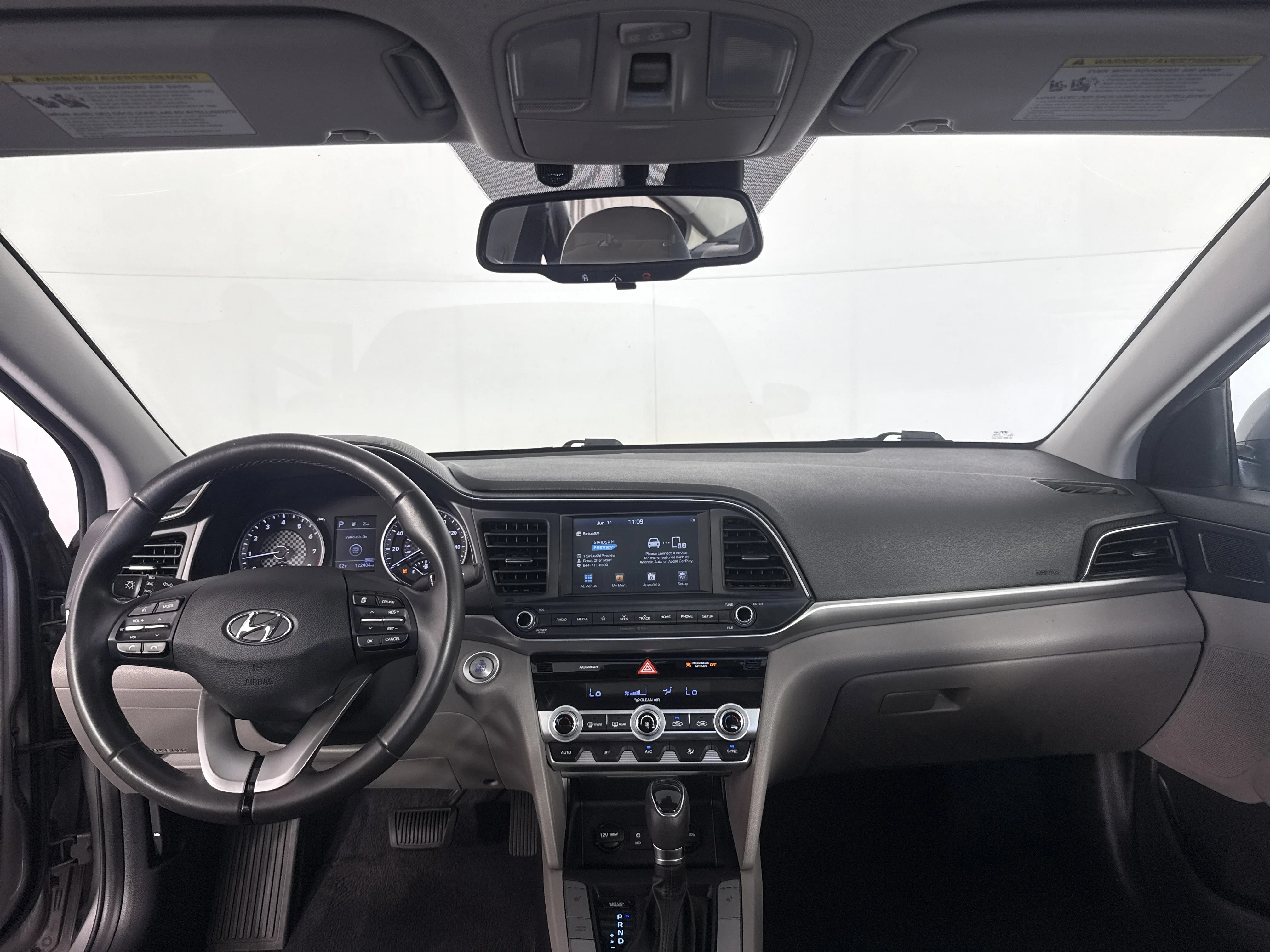 Used 2020 Fluid Metal Hyundai Value Edition image 21