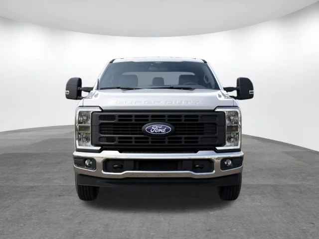 New 2027 Oxford White Ford F-250® XL image 25
