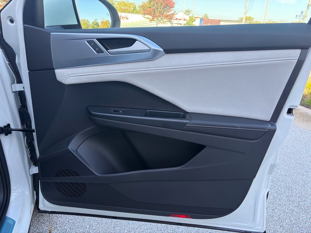 New 2026 Pure White Volkswagen 1.5T SE image 21