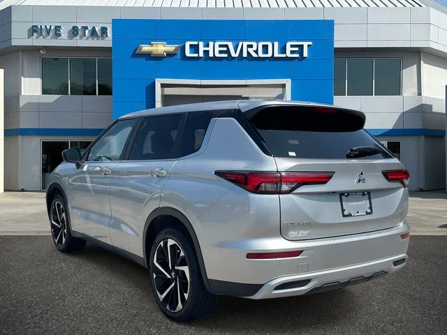 Used 2024  Mitsubishi SE image 4