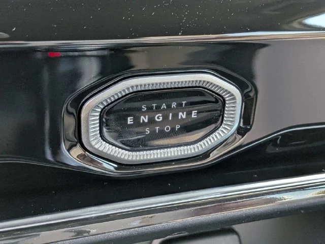 New 2027 White Jeep Limited image 25