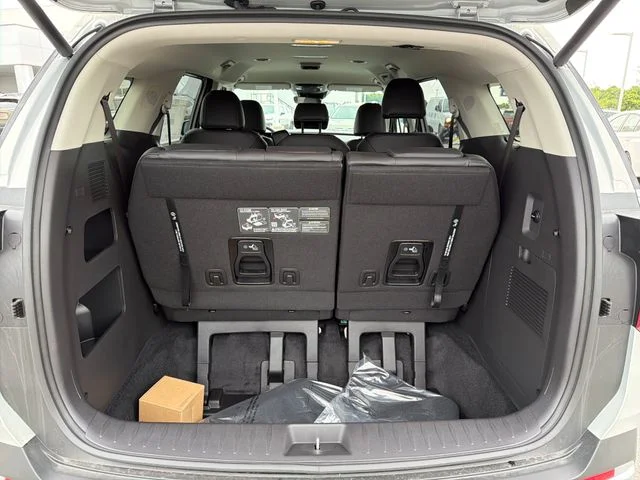 New 2026 White Kia EX image 26