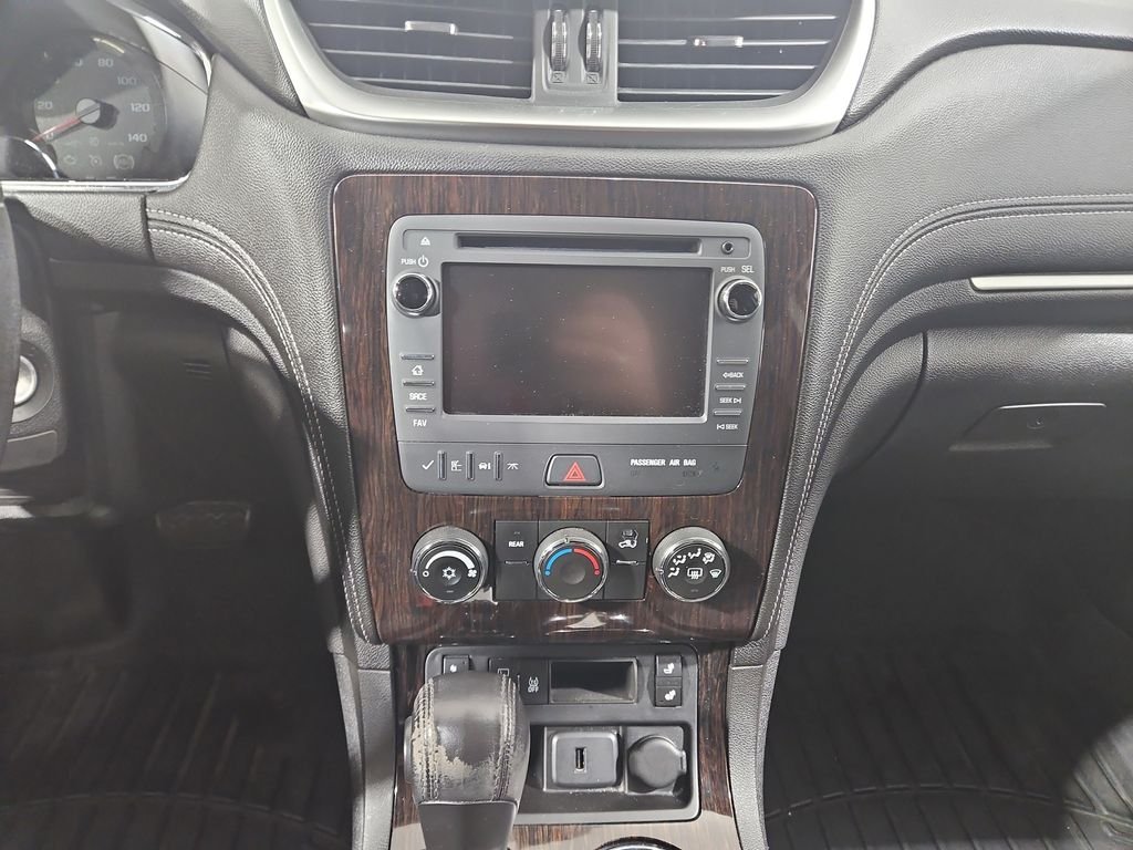Used 2015 Gold Chevrolet LT image 19