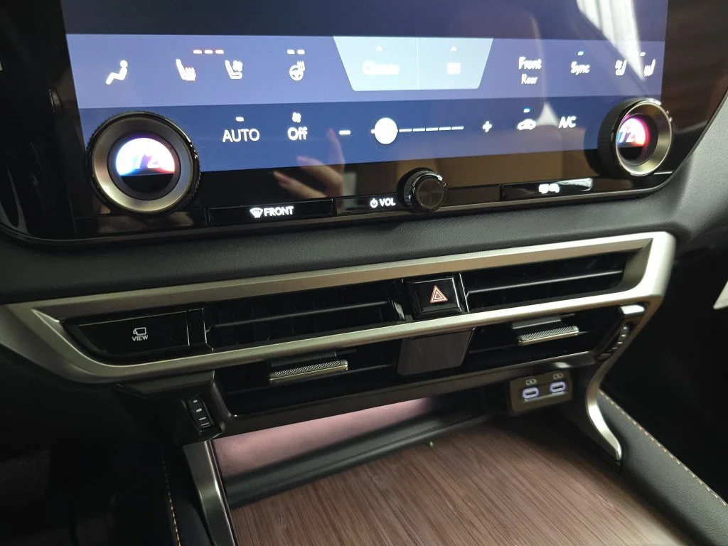 New 2026 Iridium Lexus PREMIUM PLUS image 22