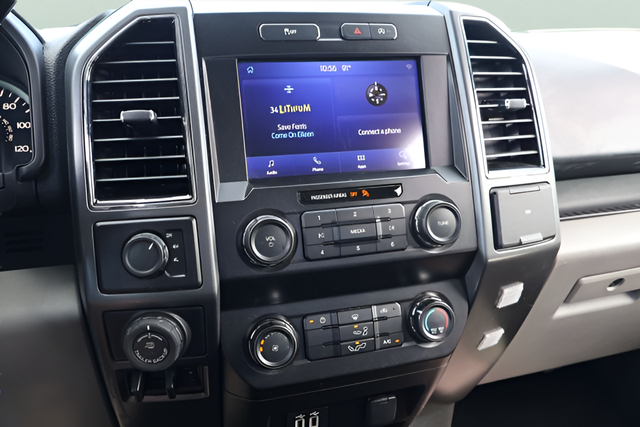 Used 2020  Ford XLT image 22