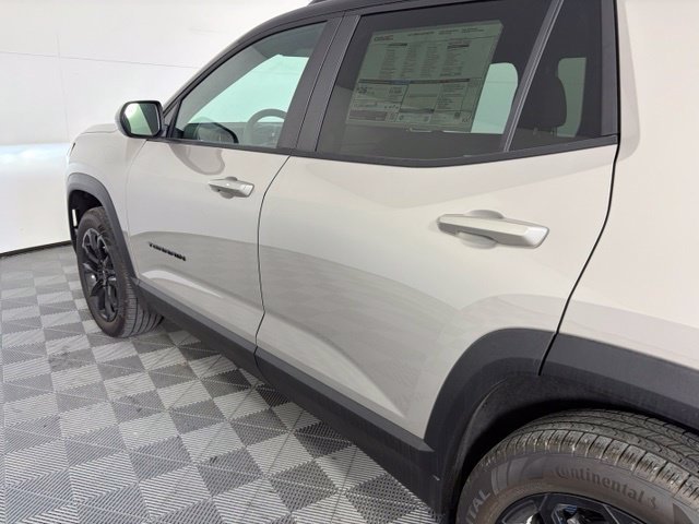 New 2027 Riverstone Metallic GMC Elevation image 10