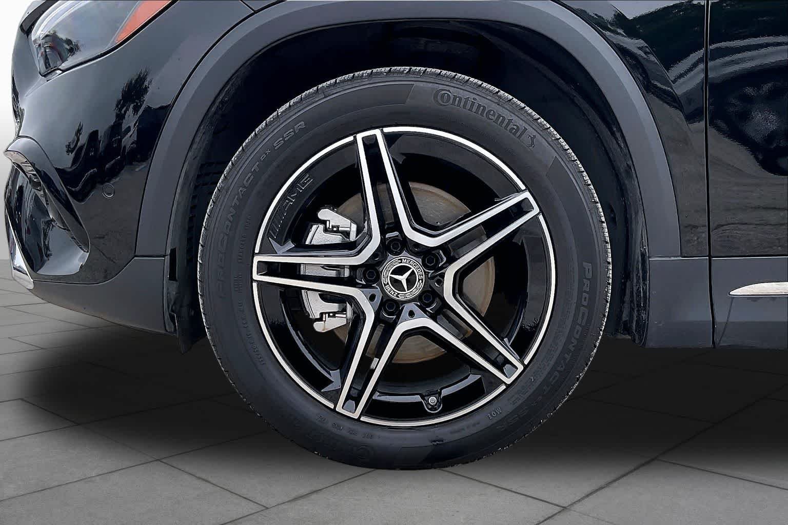 Used 2026 Cosmos Black Metallic Mercedes-Benz GLA 250 image 11