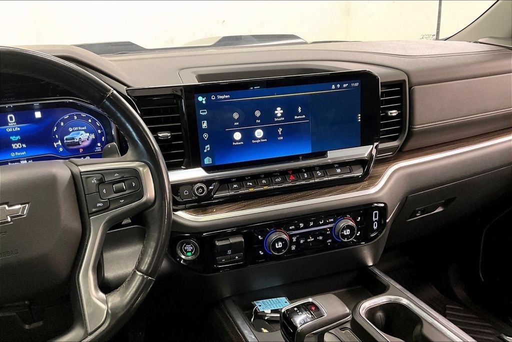 Used 2022 BLACK Chevrolet LT Trail Boss image 5