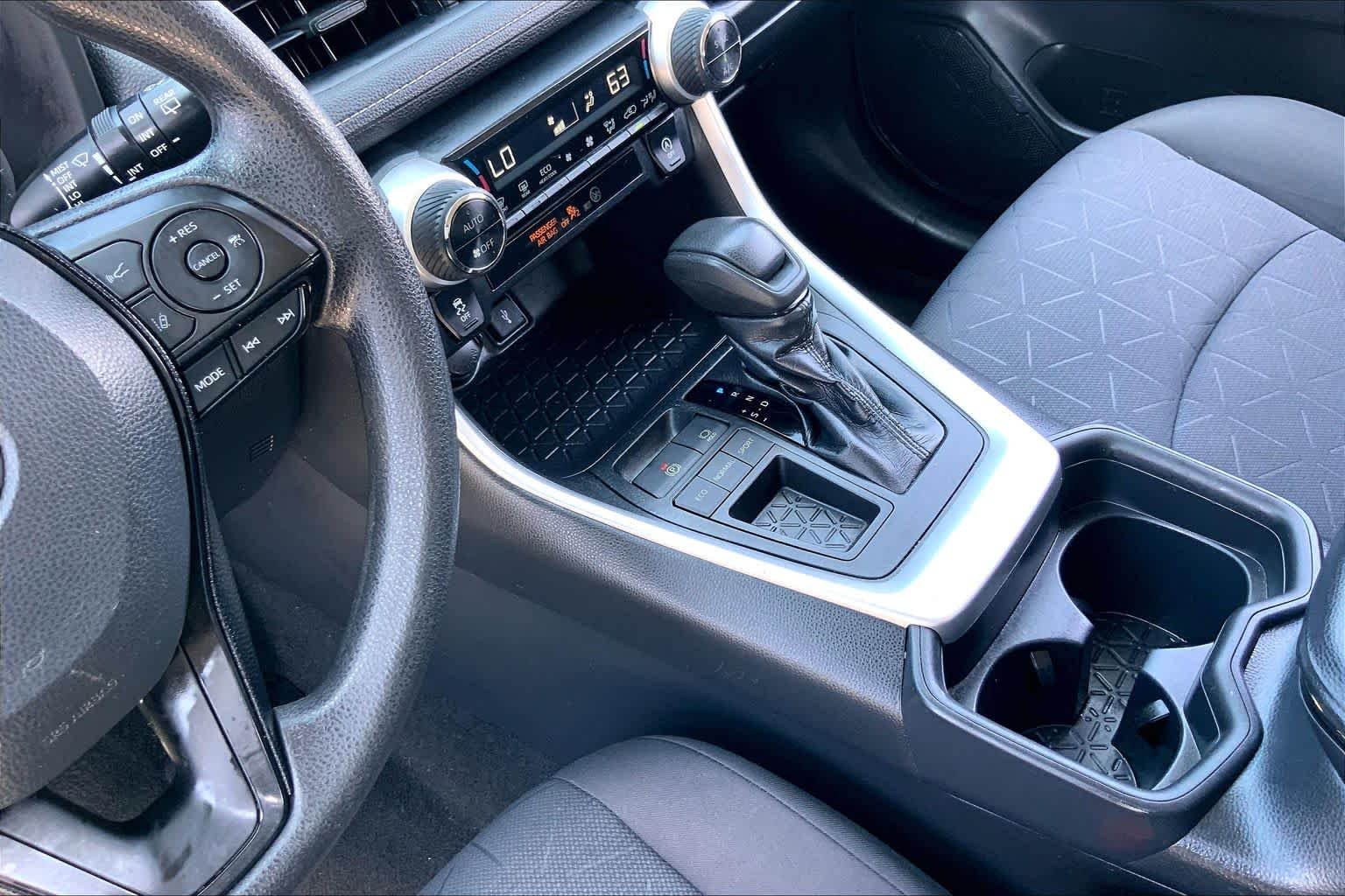 Used 2020 Midnight Black Metallic Toyota XLE image 16