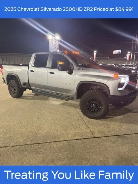 2025 Chevrolet Silverado HD ZR2 4WD Crew Cab Standard Box's photo