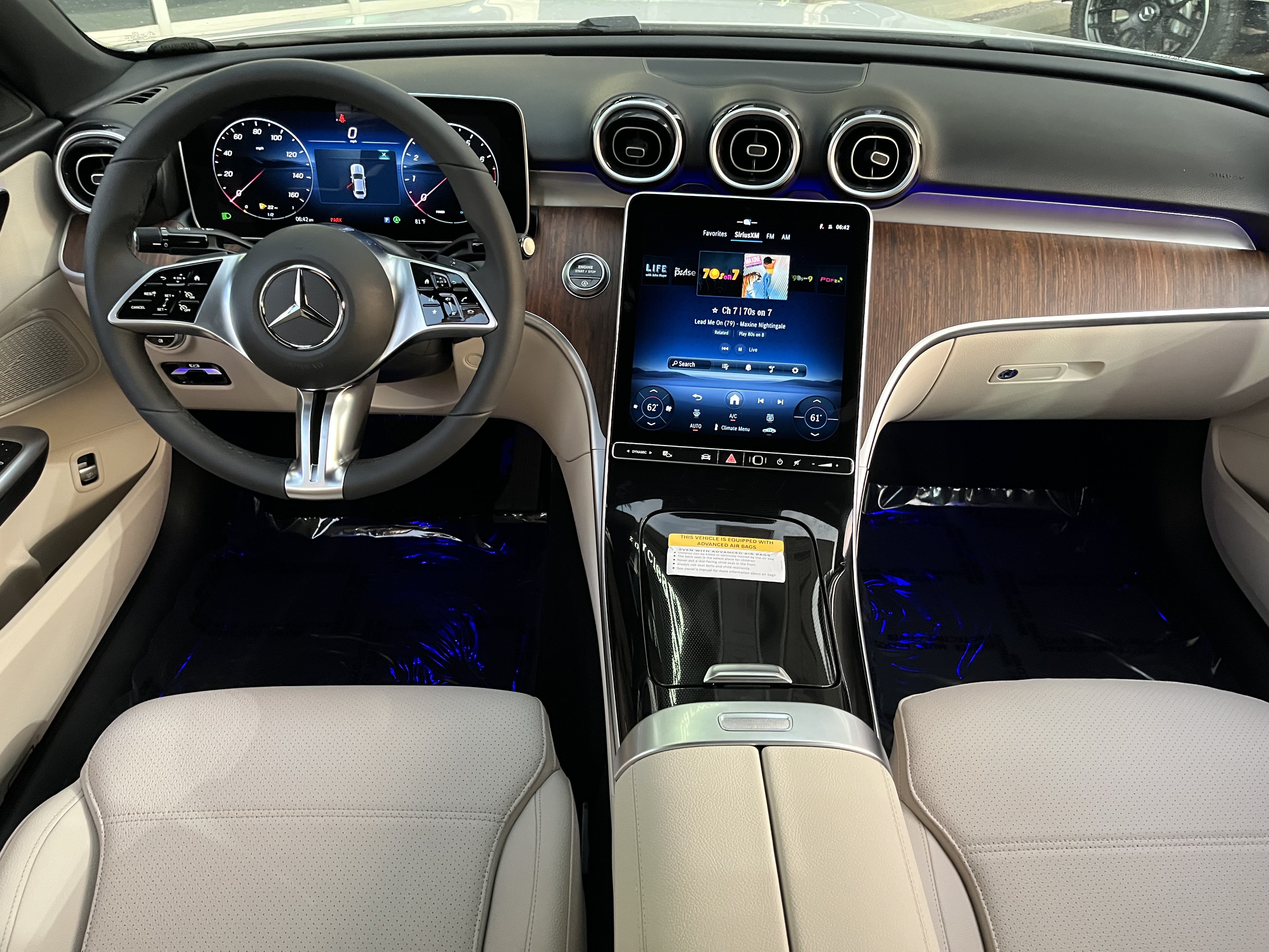 New 2026 POLAR WHITE Mercedes-Benz C 300 image 18