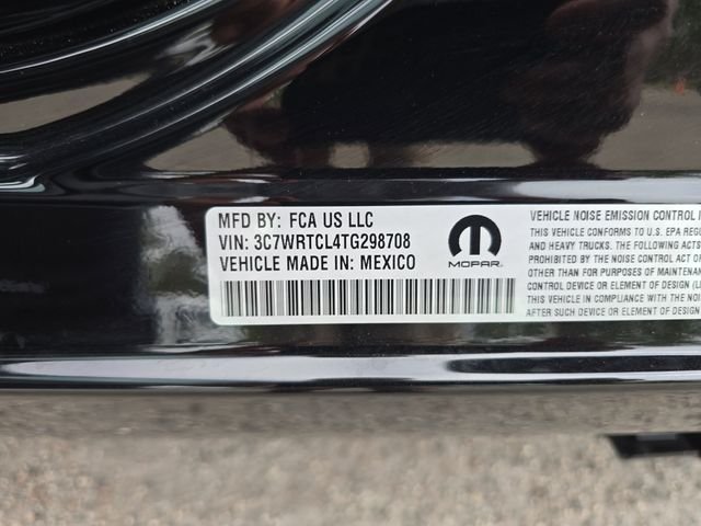 New 2026 Diamond Black Crystal Pearl-Coat Exterior Paint RAM Tradesman image 26