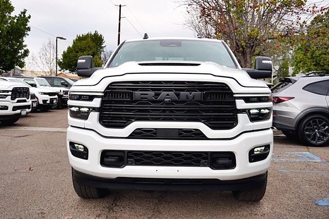 New 2026 Bright White Clear-Coat Exterior Paint RAM Laramie image 4
