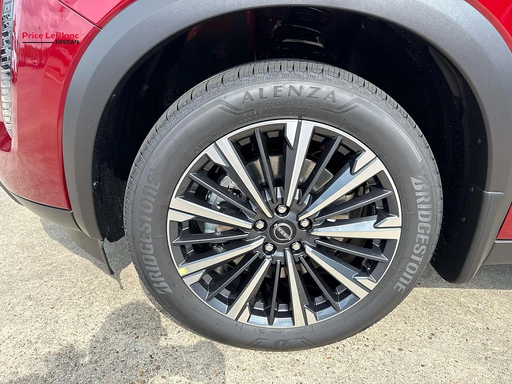 New 2026 Scarlet Ember Tintcoat Nissan Platinum image 4
