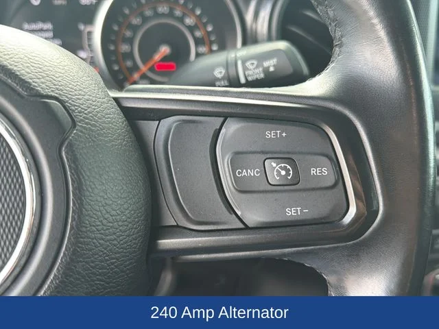 Used 2022 Gray Jeep Altitude image 24