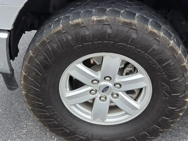 Used 2022 White Ford XLT image 16
