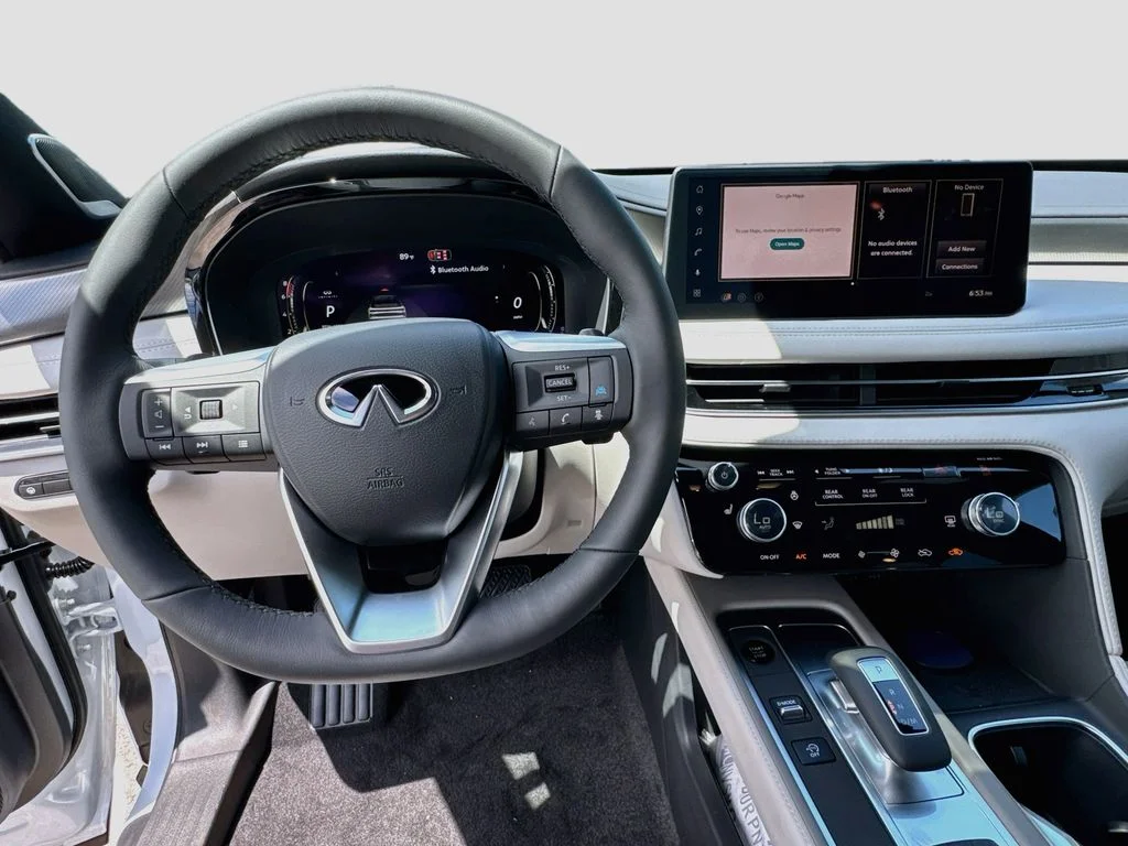 New 2027 White INFINITI LUXE image 11