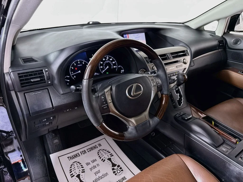 Used 2015 Obsidian Lexus Base image 14