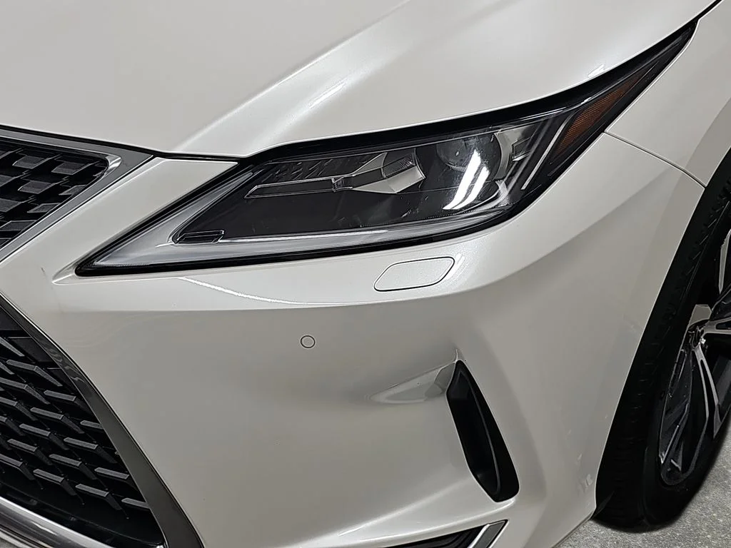 Used 2022 White Lexus 350 image 33