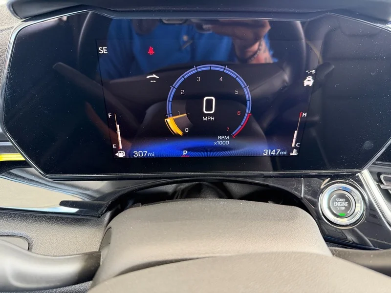 Used 2025 Sterling Gray Metallic Chevrolet ACTIV image 9