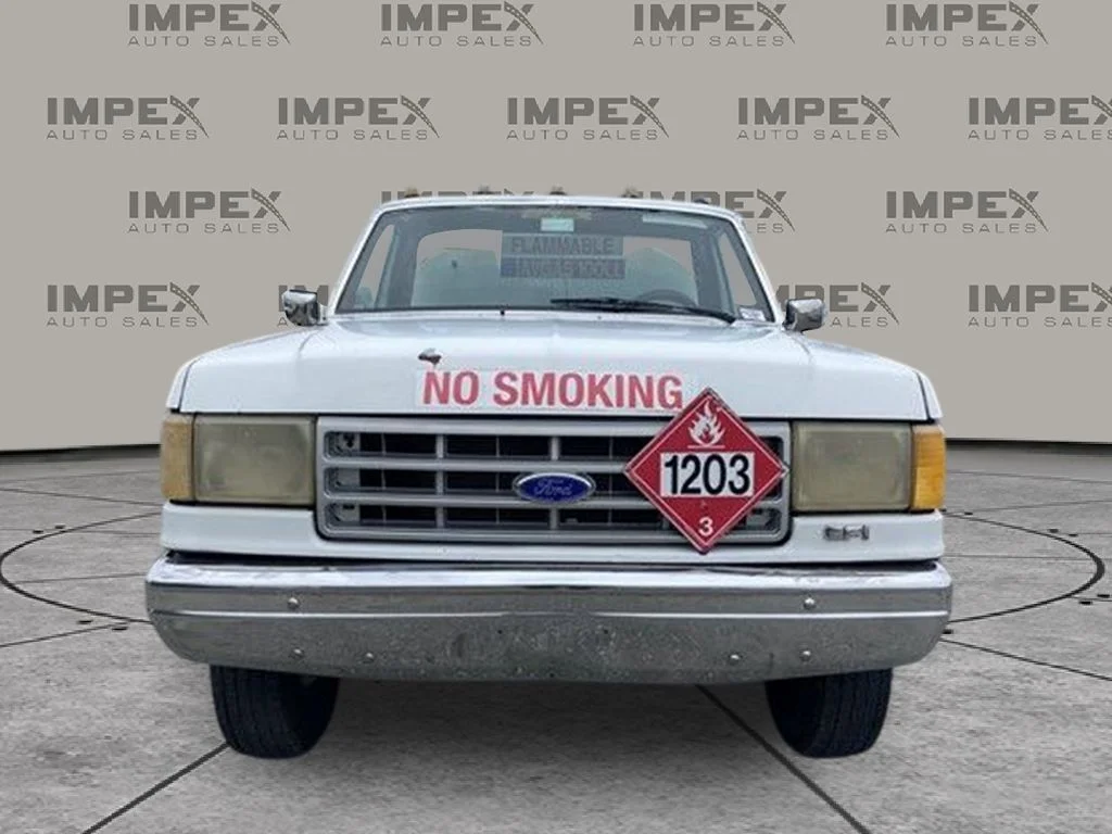 Used 1989 White Ford  image 3
