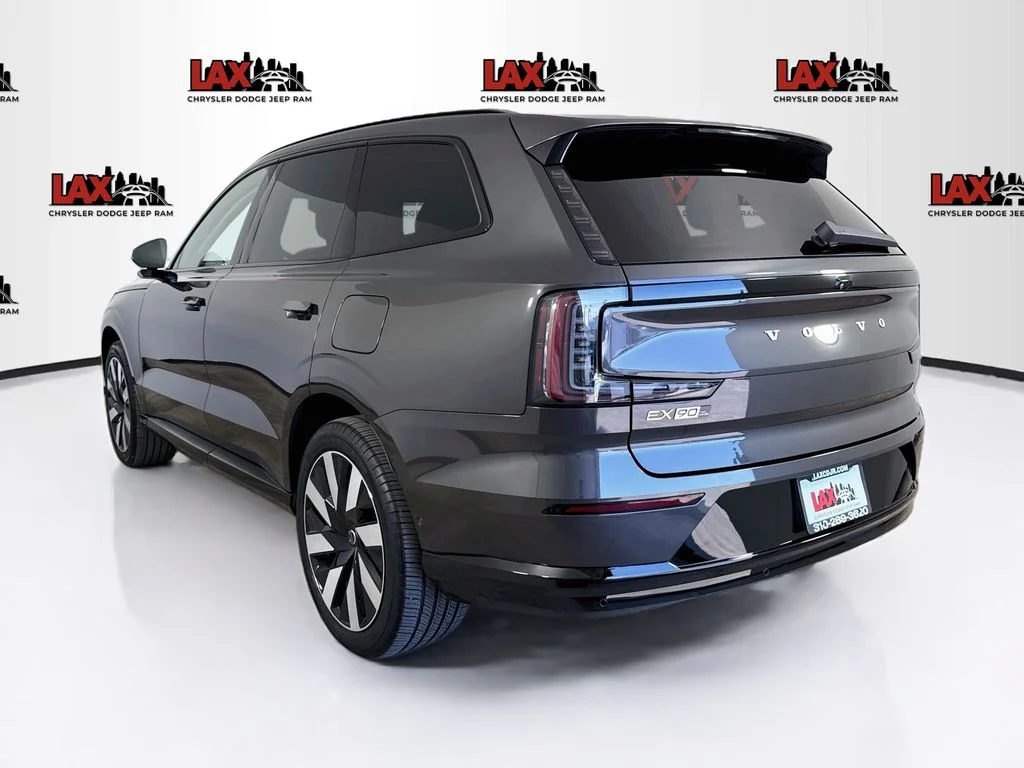 Used 2025 Gray Volvo Twin Motor Plus image 5