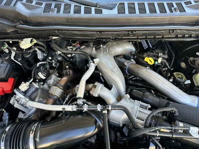 Used 2024 Silver Ford Lariat image 28