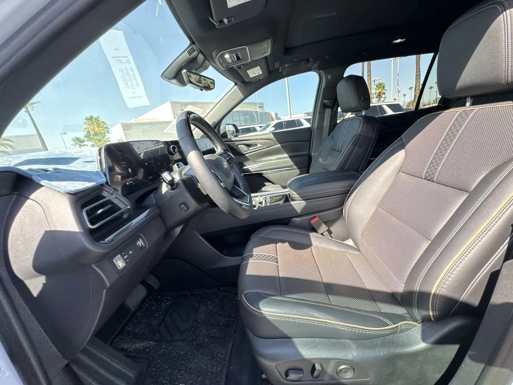Used 2026 White Chevrolet High Country image 10