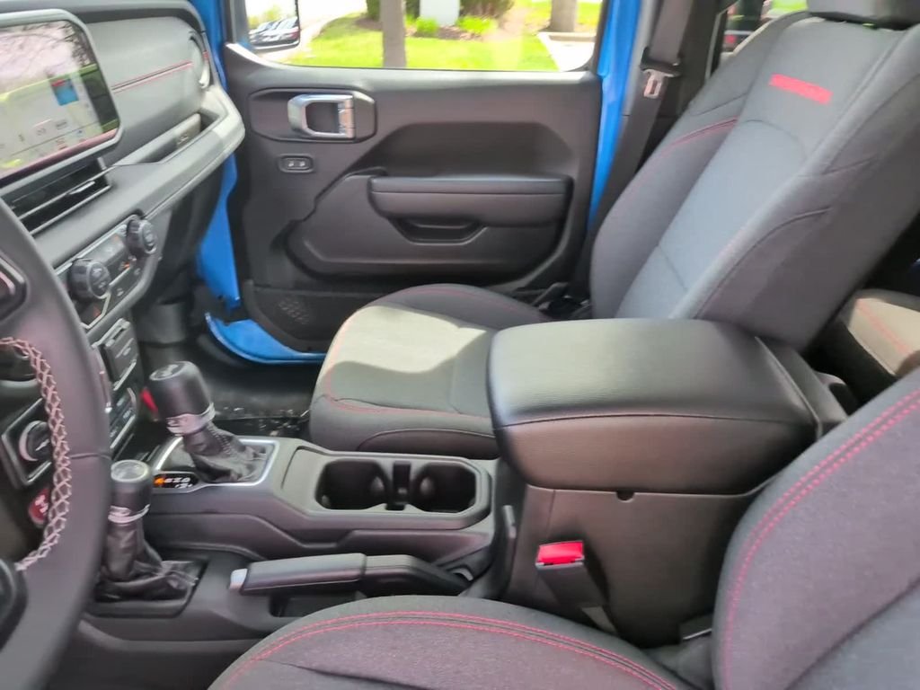 Used 2025 Blue Jeep Rubicon image 25