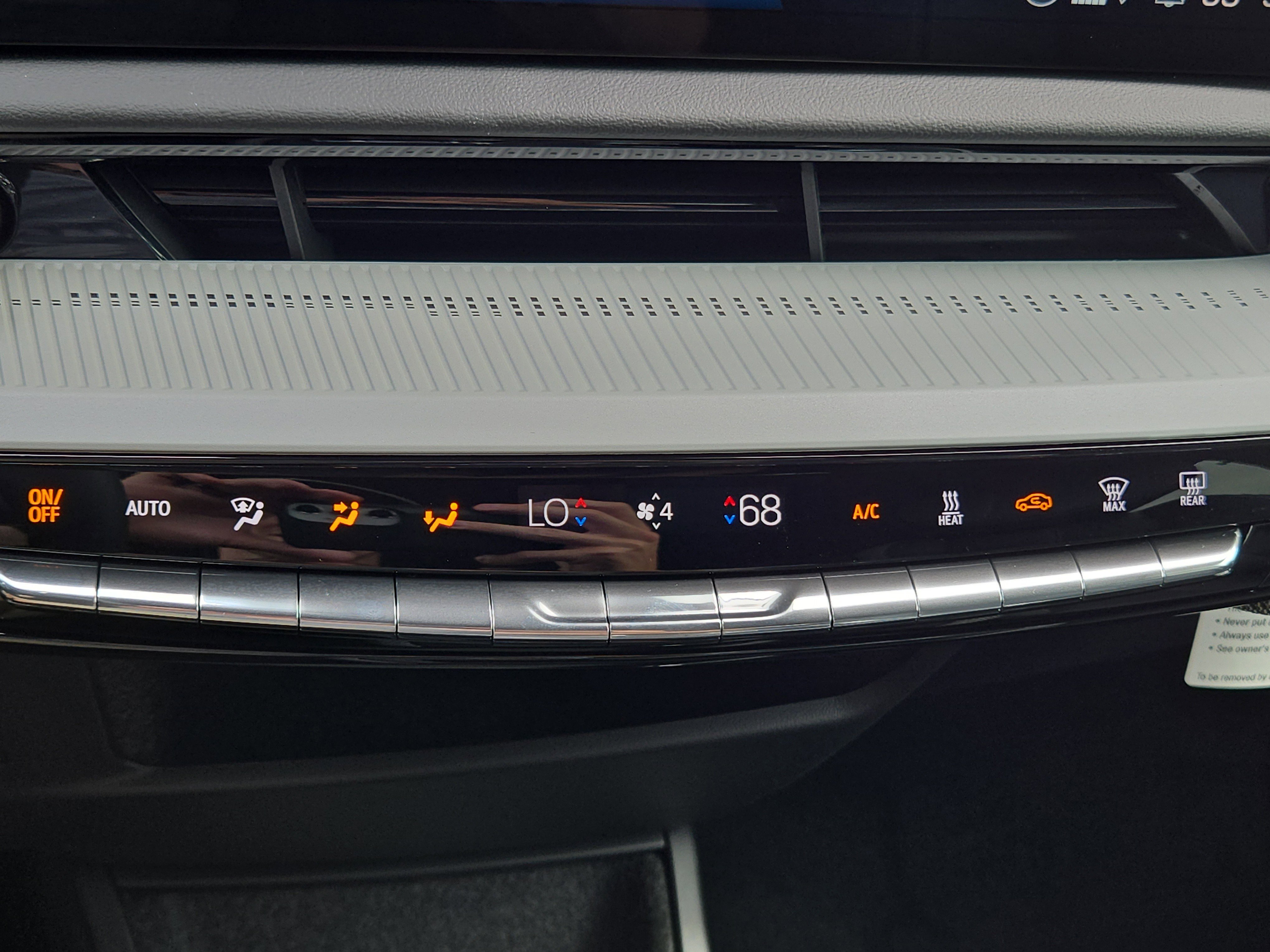 2026 Cadillac OPTIQ Sport - Photo 31